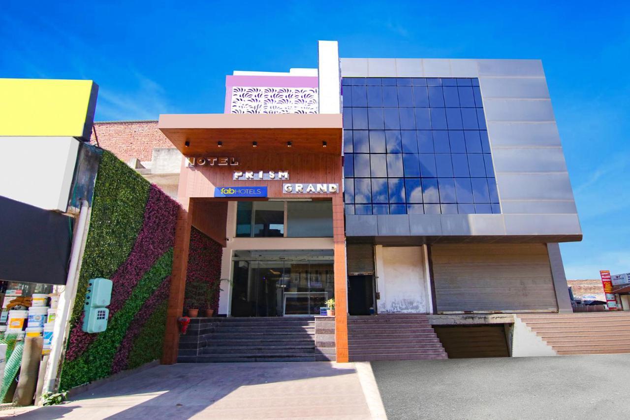 Fabhotel Prism Grand Zirakpur ภายนอก รูปภาพ