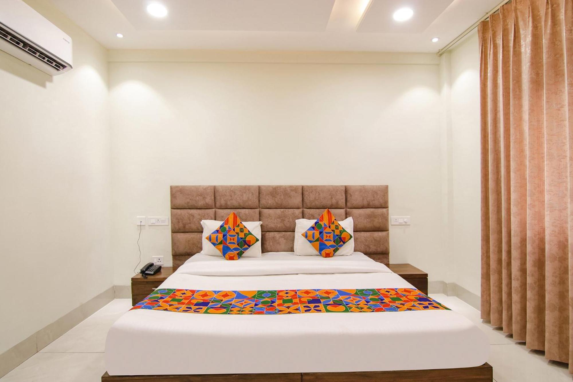 Fabhotel Prism Grand Zirakpur ภายนอก รูปภาพ