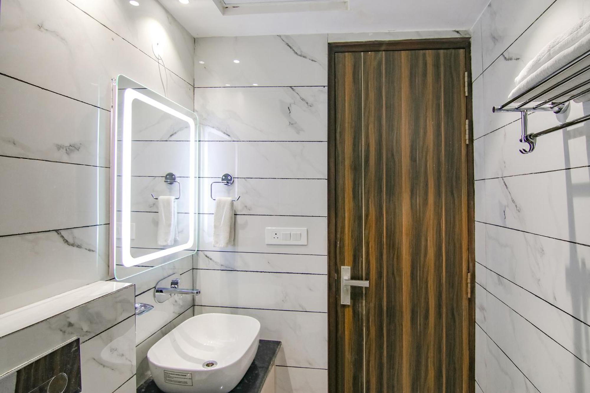 Fabhotel Prism Grand Zirakpur ภายนอก รูปภาพ