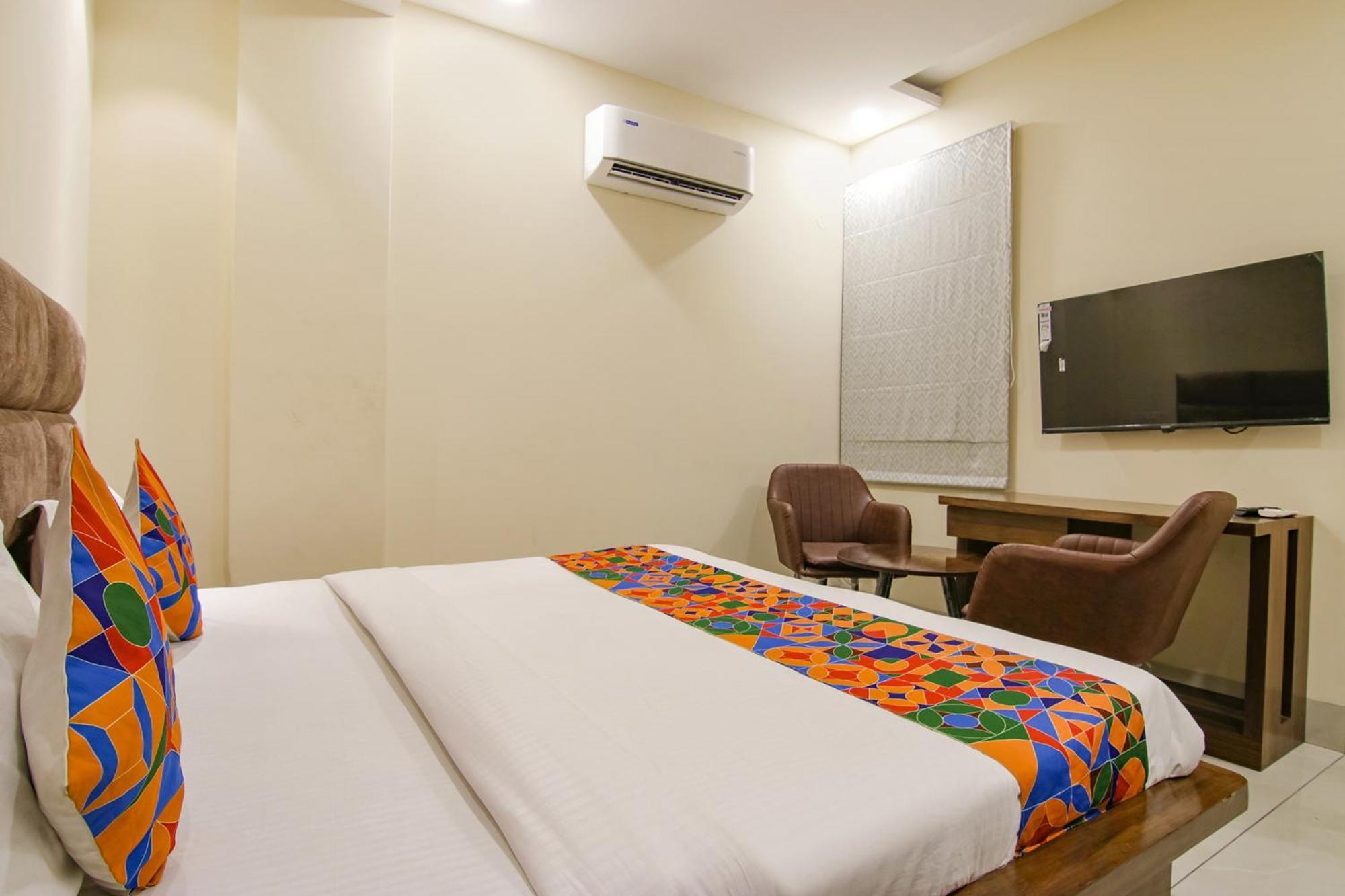 Fabhotel Prism Grand Zirakpur ภายนอก รูปภาพ